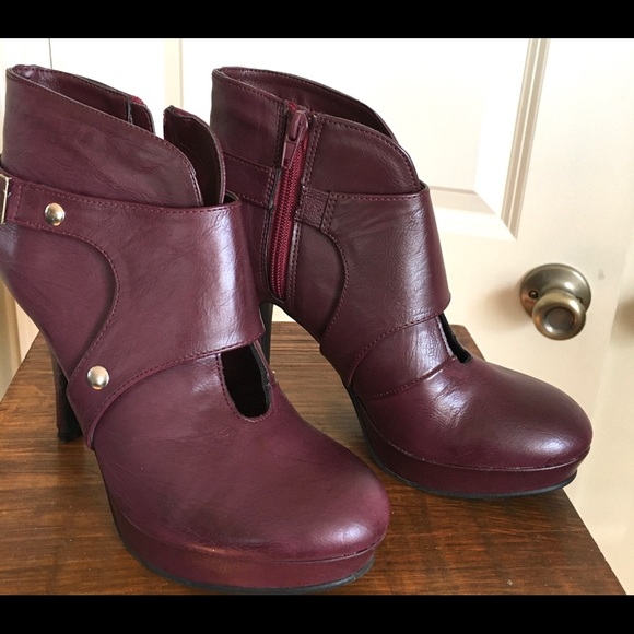 REDDISH PURPLE HIGH HEEL PLATFORM ANKLE BOOTS Sz 7 - Picture 2 of 8